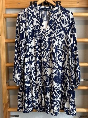 Zara Navy and White Long Sleeve Printed Dress